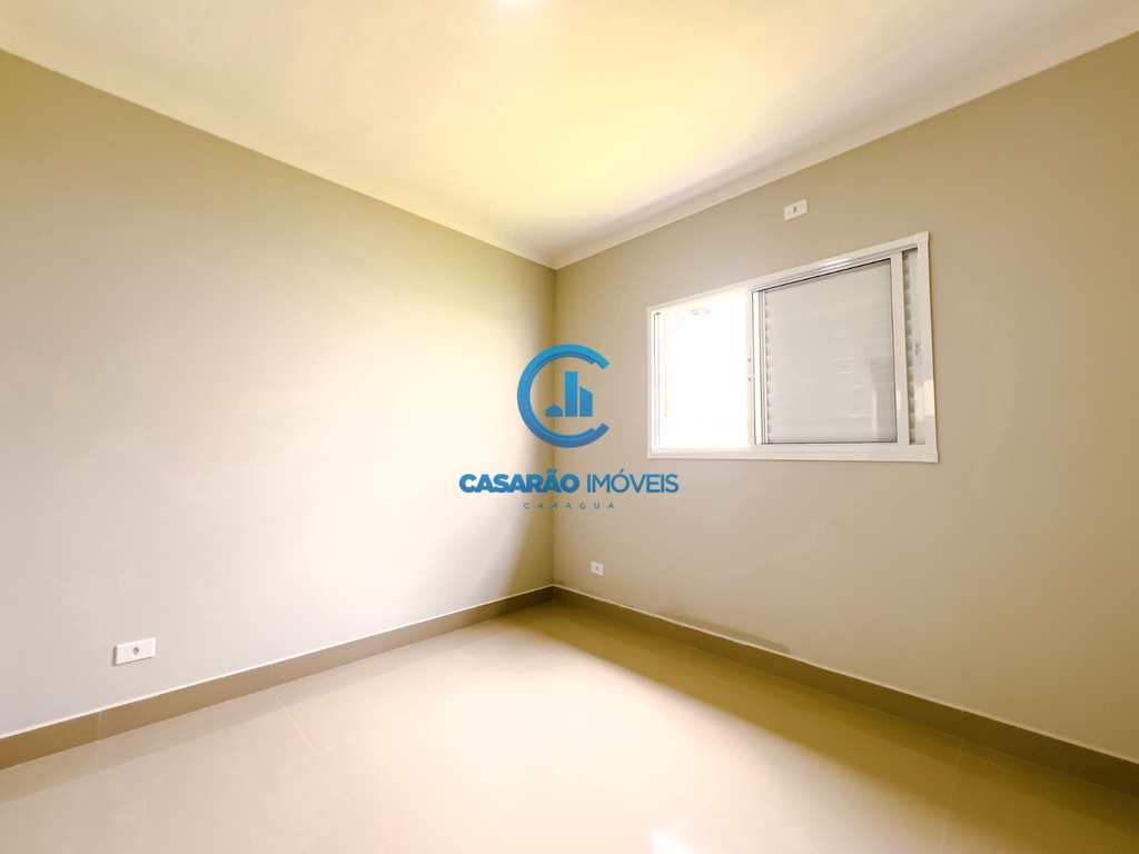 Casa em Caraguatatuba, no bairro Massaguaçu