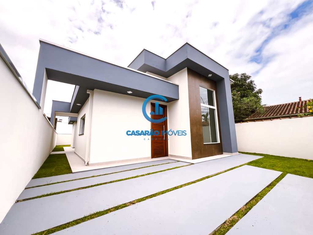 Casa em Caraguatatuba, no bairro Massaguaçu