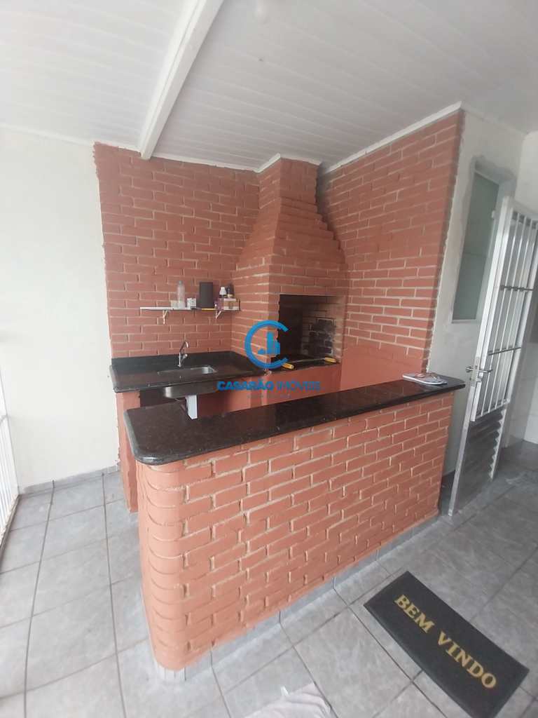 Sobrado em Caraguatatuba, no bairro Rio do Ouro