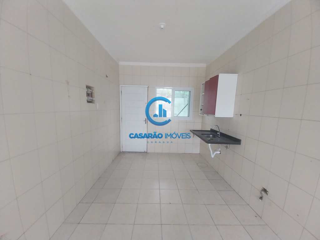 Sobrado de Condomínio em Caraguatatuba, no bairro Praia das Palmeiras