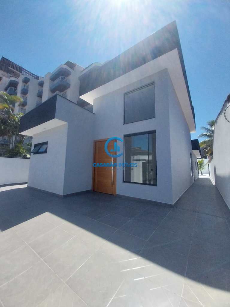 Casa em Caraguatatuba, no bairro Martim de Sá
