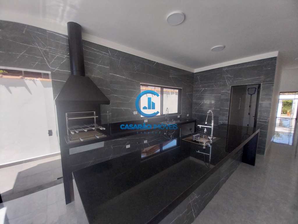 Casa em Caraguatatuba, no bairro Martim de Sá