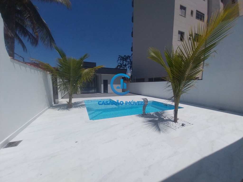 Casa em Caraguatatuba, no bairro Martim de Sá
