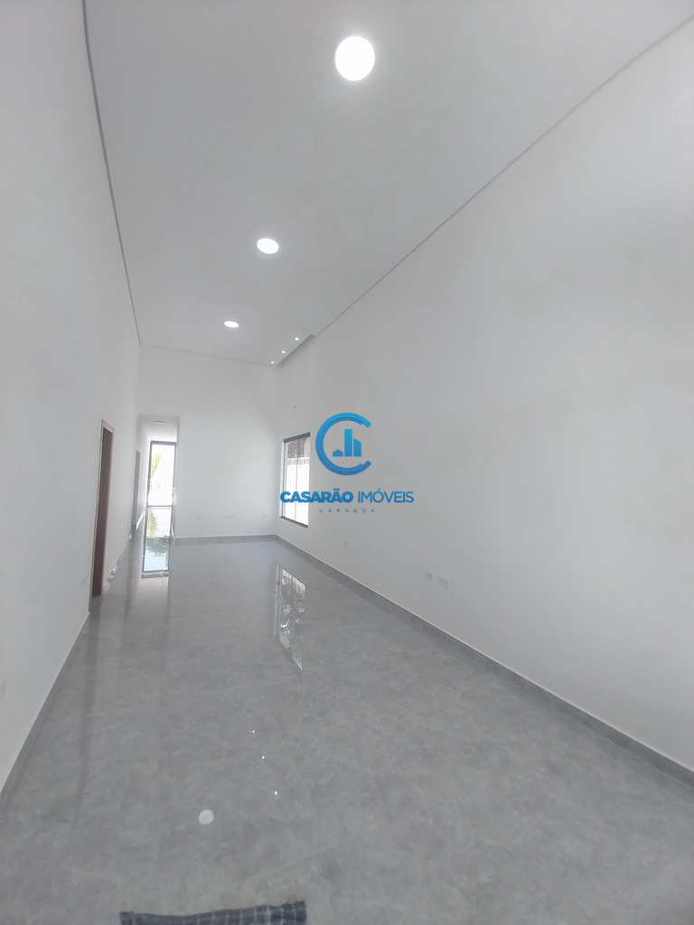 Casa em Caraguatatuba, no bairro Martim de Sá