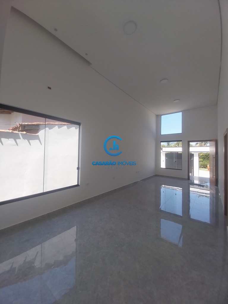 Casa em Caraguatatuba, no bairro Martim de Sá