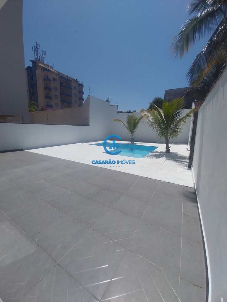 Casa em Caraguatatuba, no bairro Martim de Sá