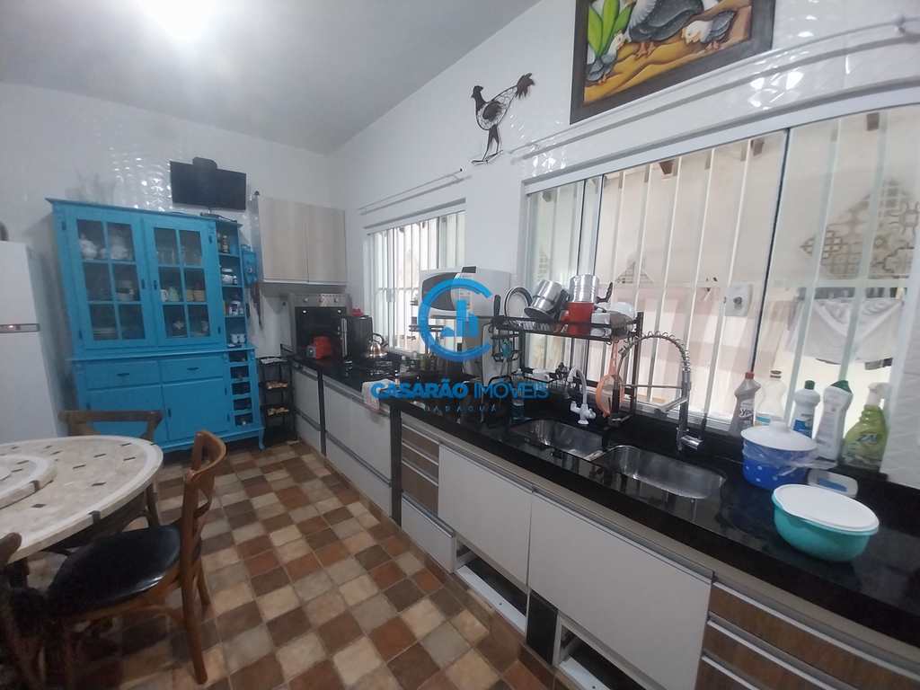 Casa em Caraguatatuba, no bairro Martim de Sá