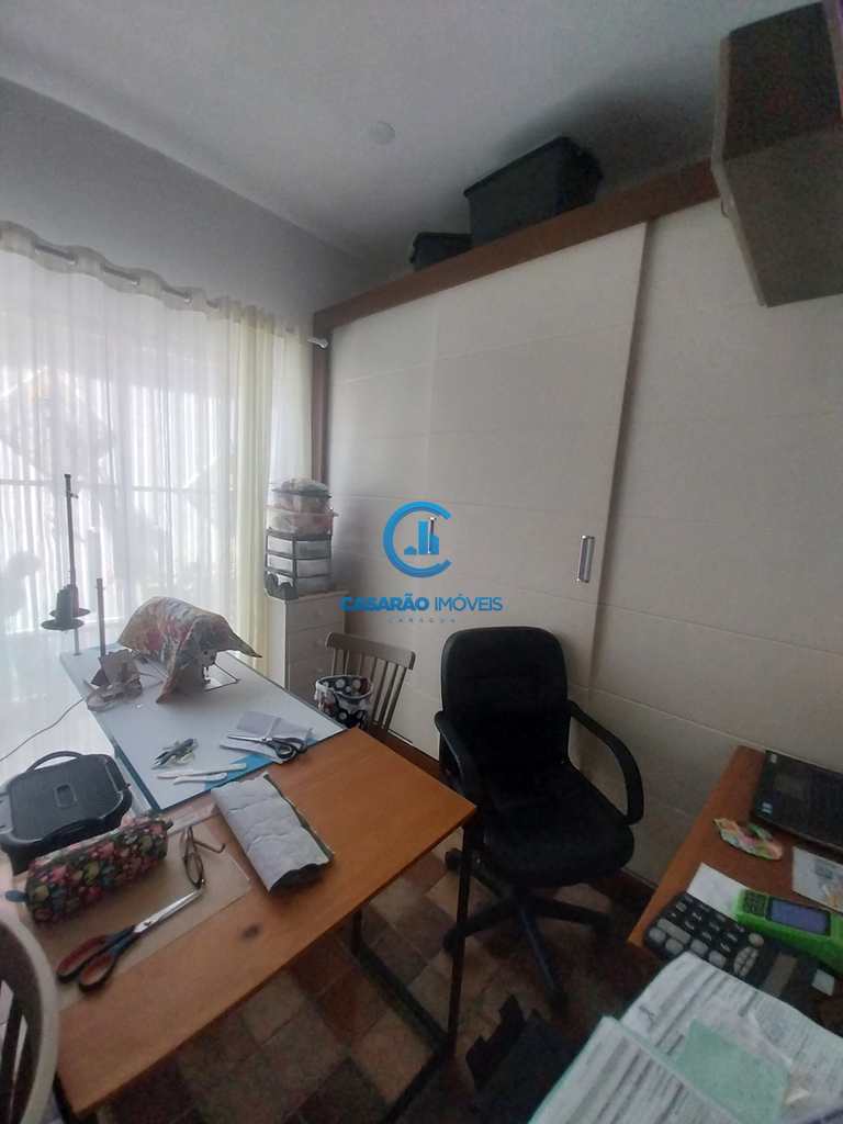 Casa em Caraguatatuba, no bairro Martim de Sá