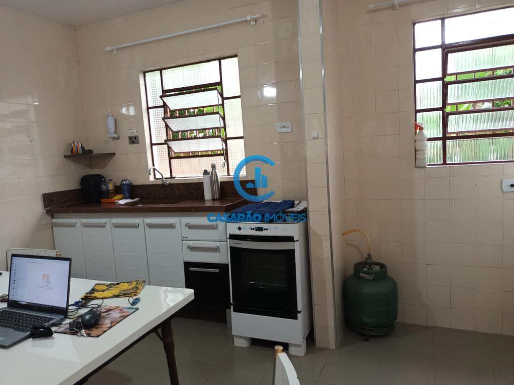 Casa em Caraguatatuba, no bairro Indaiá