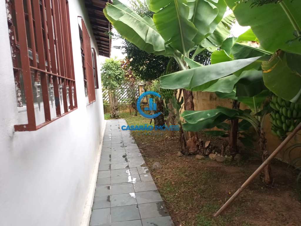 Casa em Caraguatatuba, no bairro Indaiá