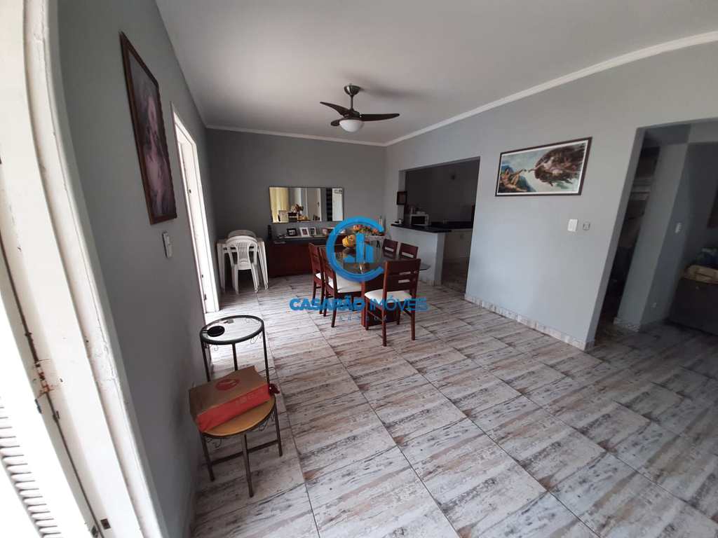 Sobrado em Caraguatatuba, no bairro Martim de Sá