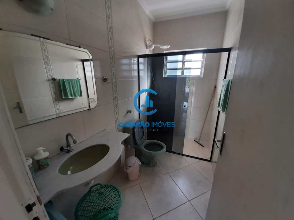 Sobrado em Caraguatatuba, no bairro Martim de Sá