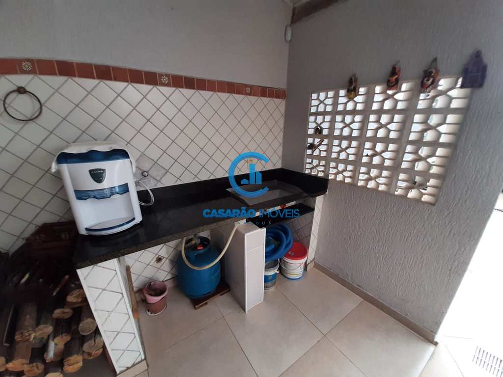 Sobrado em Caraguatatuba, no bairro Martim de Sá