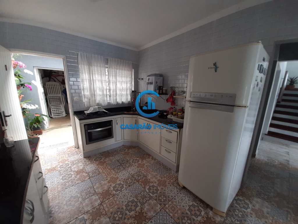 Sobrado em Caraguatatuba, no bairro Martim de Sá