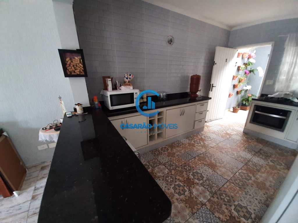 Sobrado em Caraguatatuba, no bairro Martim de Sá