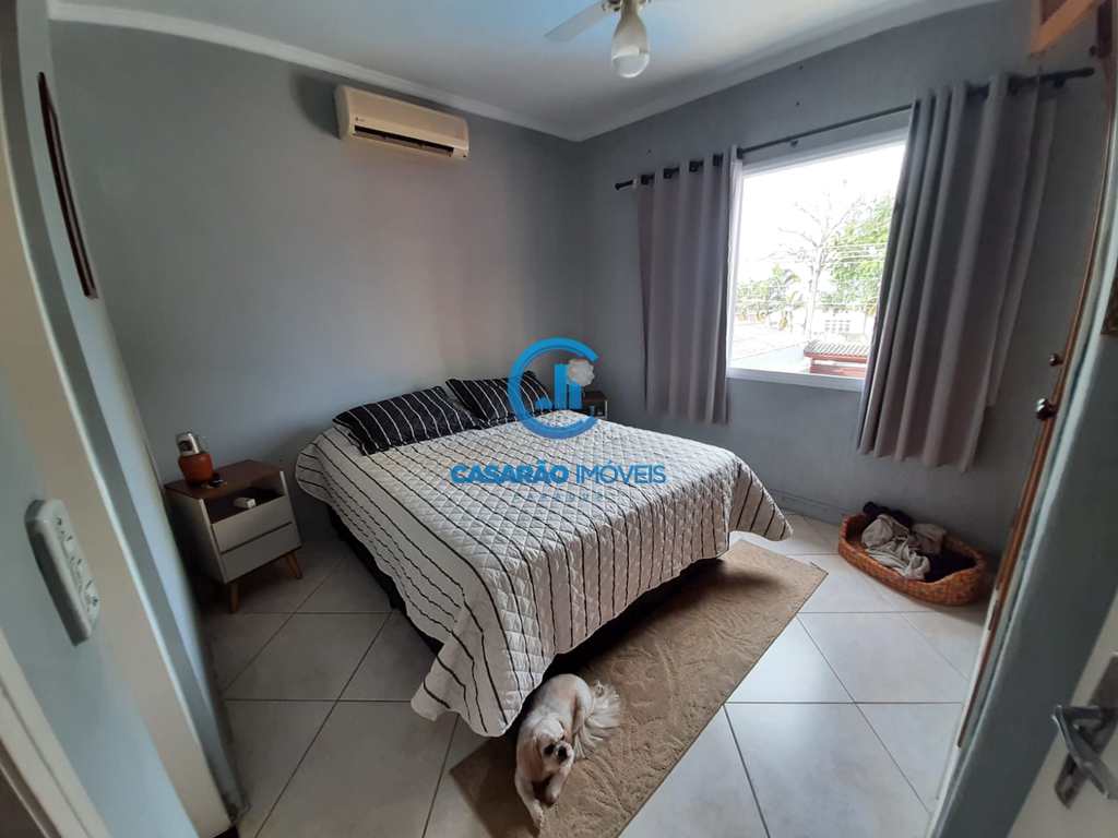 Sobrado em Caraguatatuba, no bairro Martim de Sá