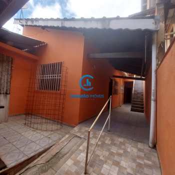 Casa em Caraguatatuba, bairro Centro