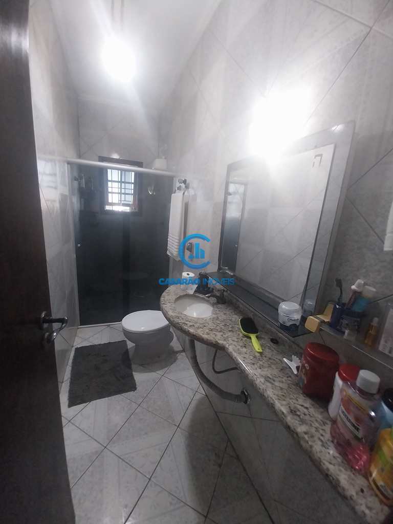 Casa em Caraguatatuba, no bairro Massaguaçu