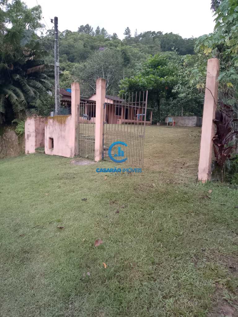 Chácara em Caraguatatuba, no bairro Capricónio III