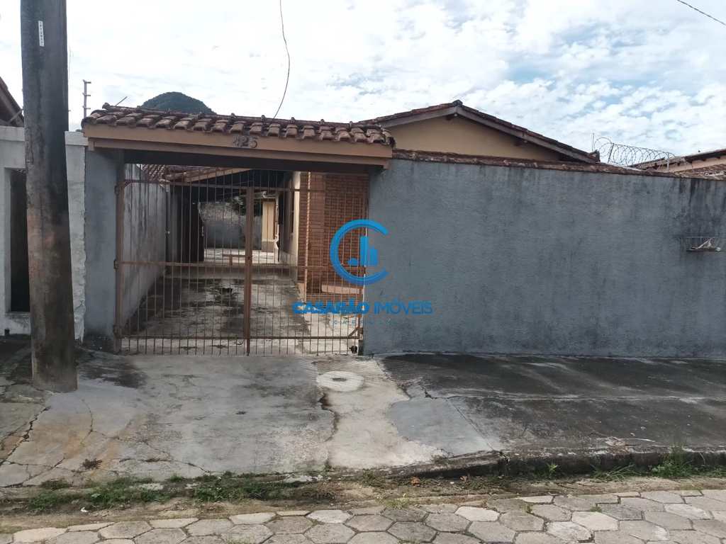 Casa em Caraguatatuba, no bairro Martim de Sá