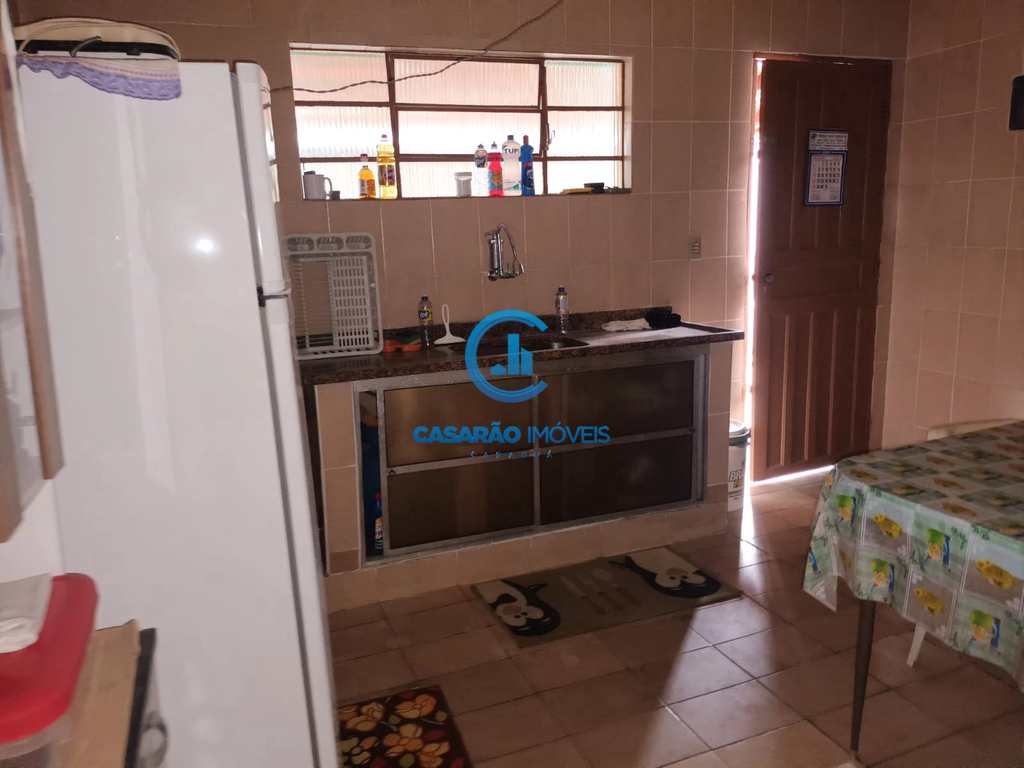 Casa em Caraguatatuba, no bairro Martim de Sá