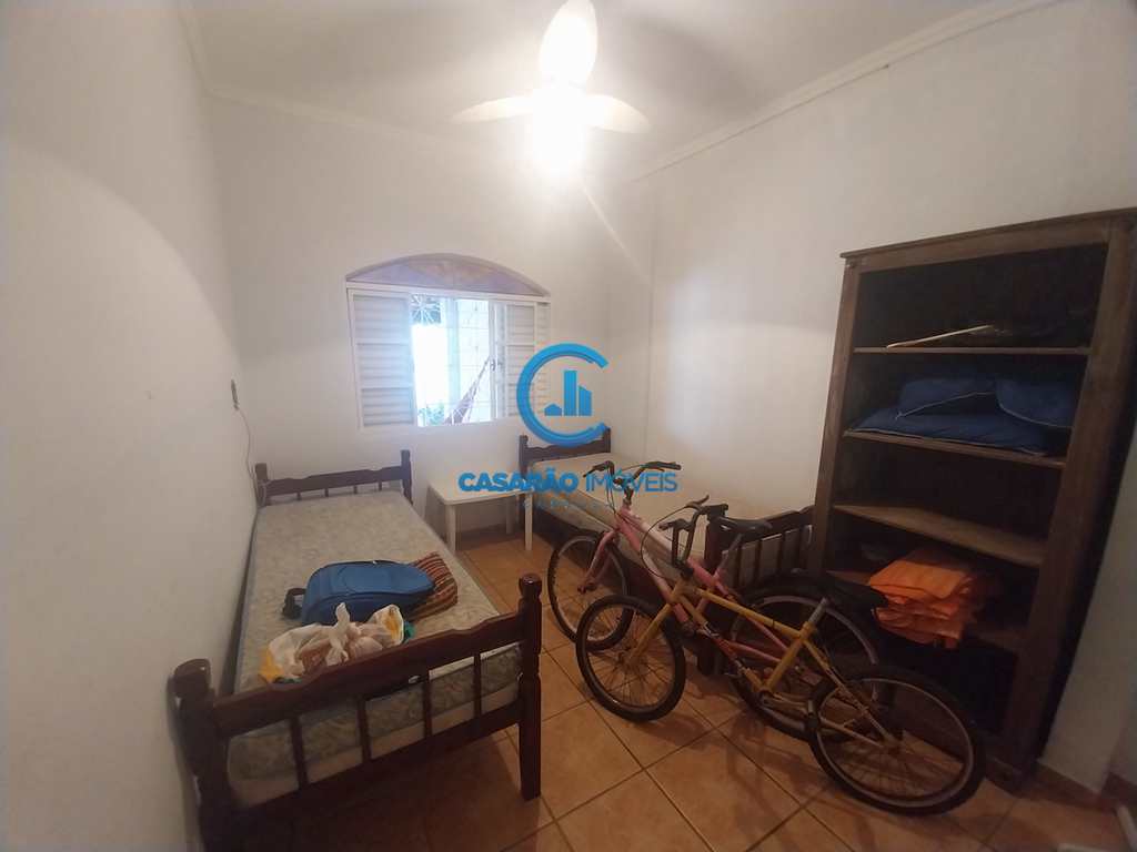 Casa em Caraguatatuba, no bairro Prainha