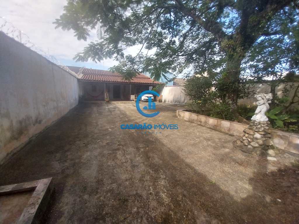 Casa em Caraguatatuba, no bairro Prainha