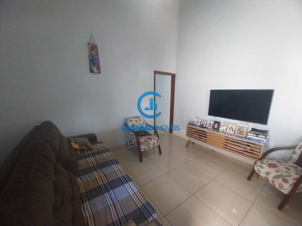 Casa em Caraguatatuba, no bairro Getuba