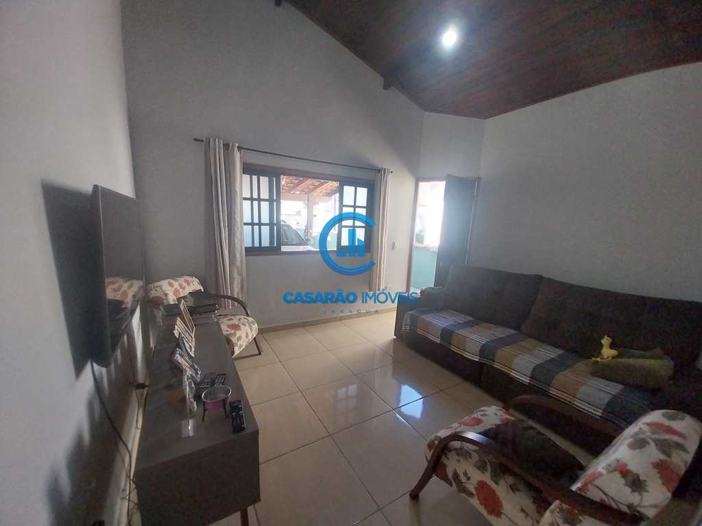 Casa em Caraguatatuba, no bairro Getuba