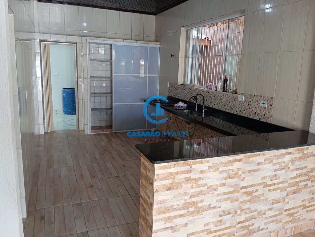 Casa em Caraguatatuba, no bairro Praia das Palmeiras