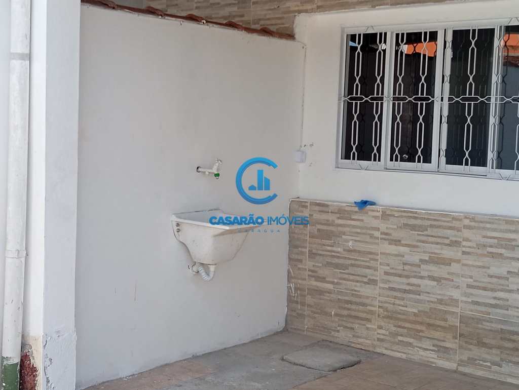 Casa em Caraguatatuba, no bairro Praia das Palmeiras