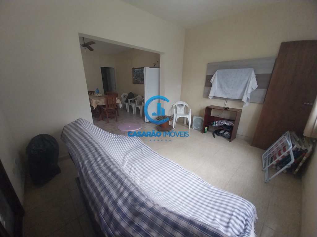 Casa em Caraguatatuba, no bairro Getuba