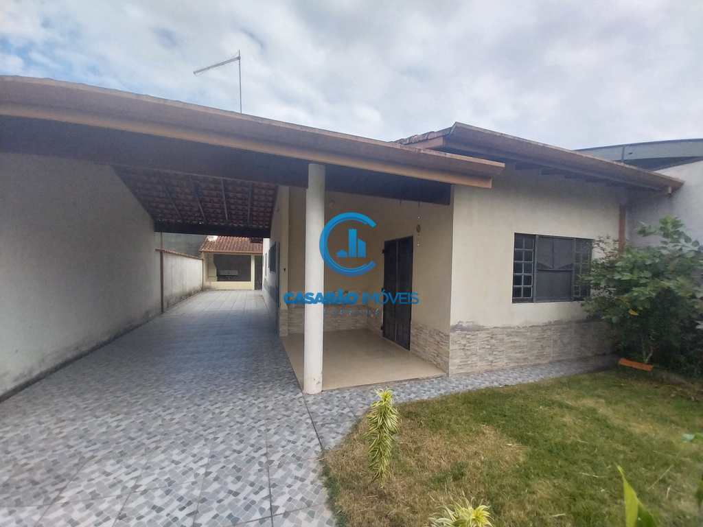 Casa em Caraguatatuba, no bairro Getuba