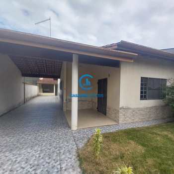 Casa em Caraguatatuba, bairro Getuba