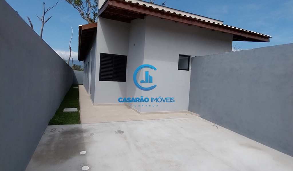 Casa em Caraguatatuba, bairro Balneário dos Golfinhos