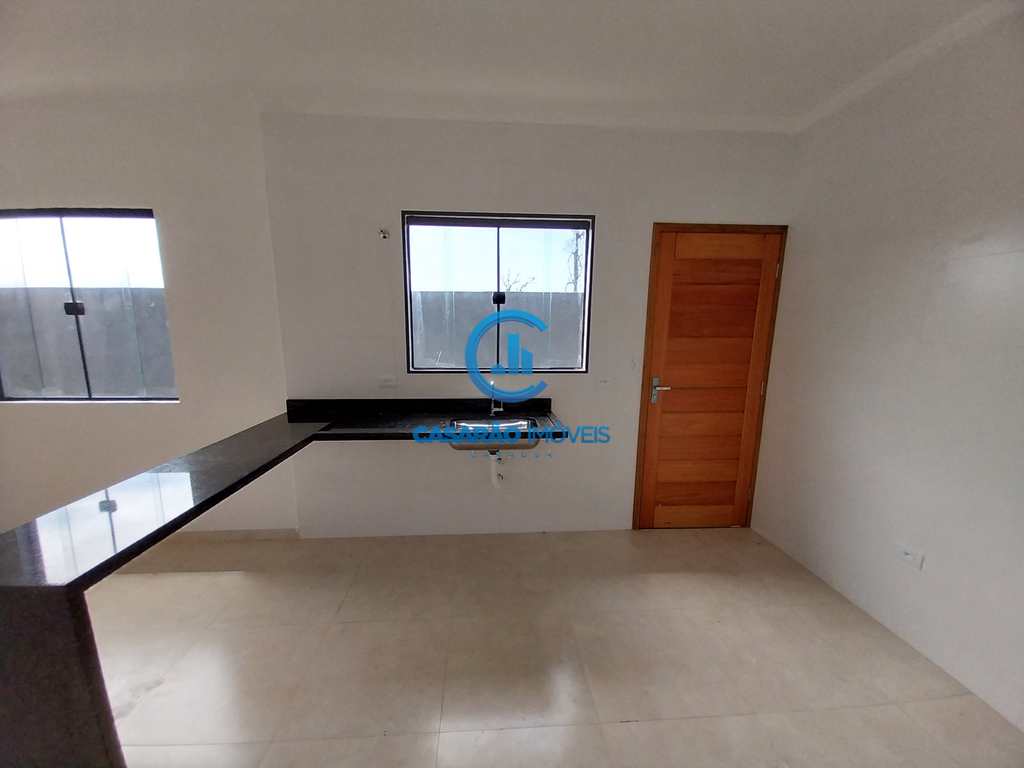 Casa em Caraguatatuba, no bairro Balneário dos Golfinhos