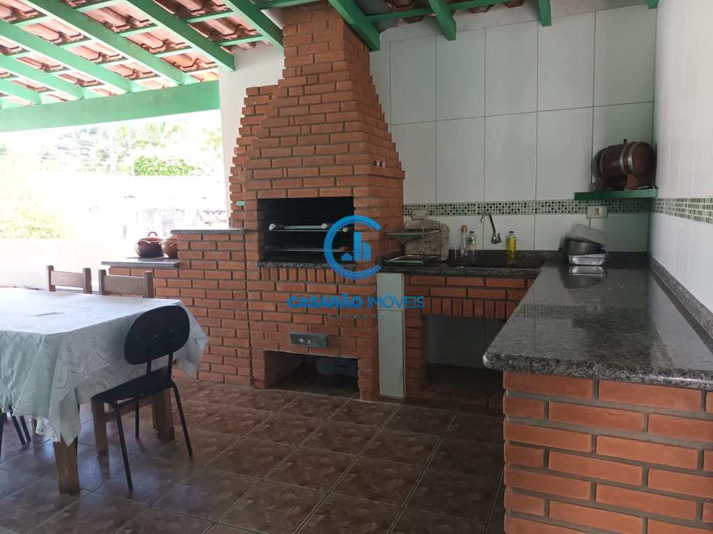 Sobrado em Caraguatatuba, no bairro Martim de Sá