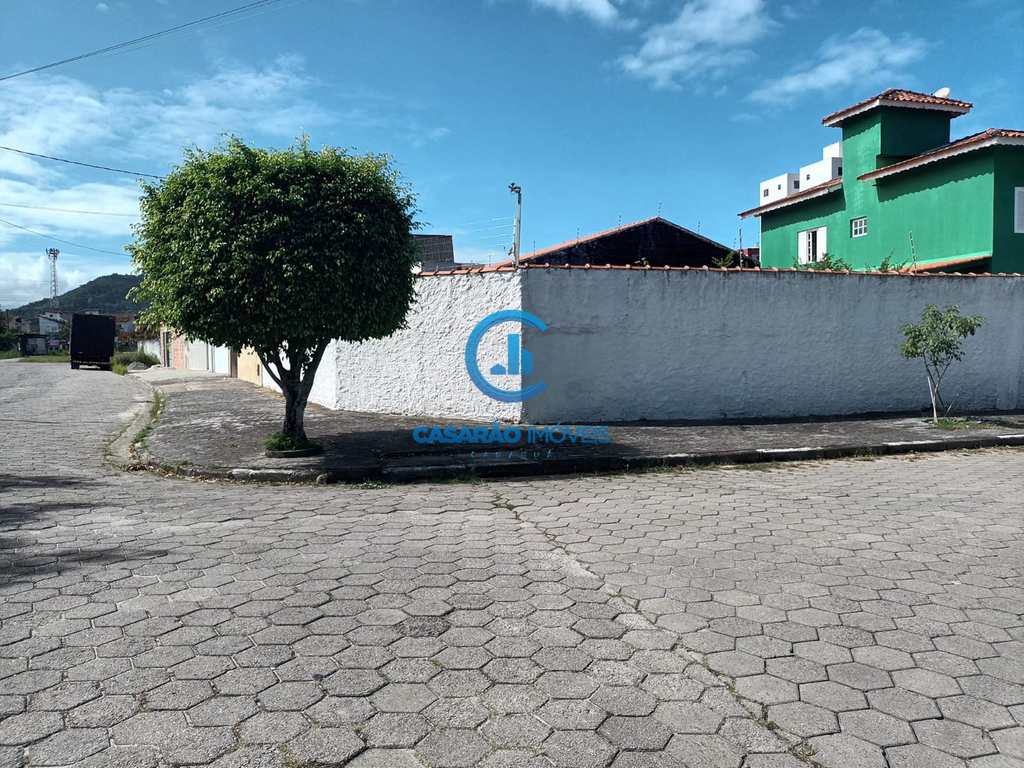 Sobrado em Caraguatatuba, no bairro Martim de Sá