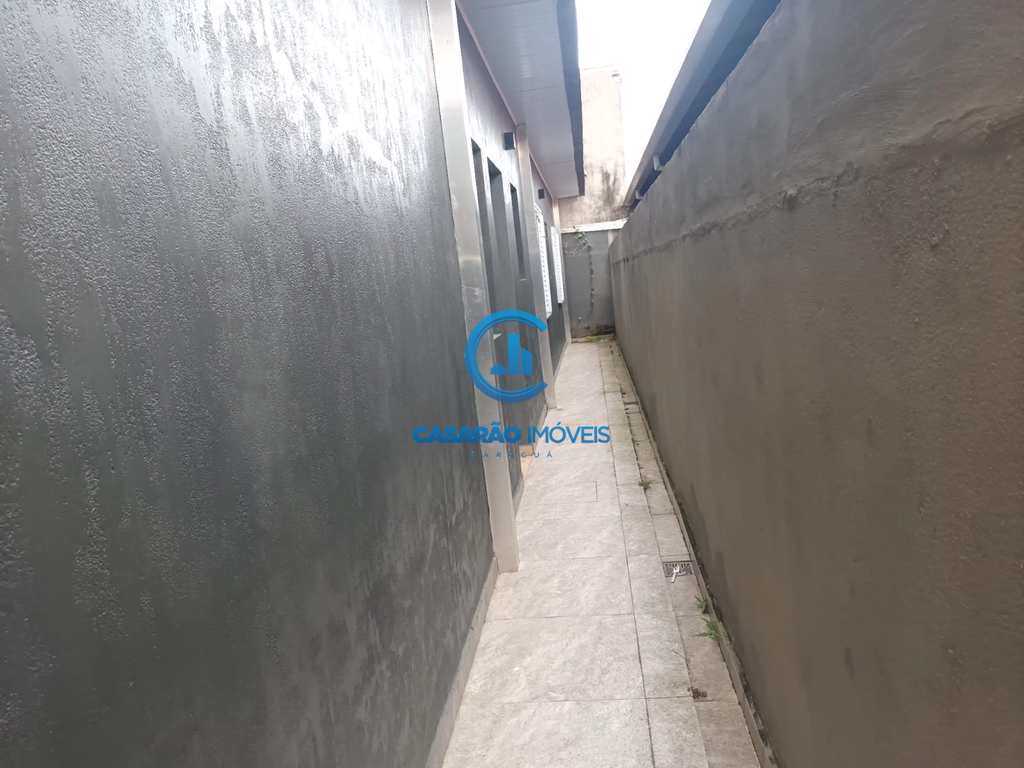 Casa em Caraguatatuba, no bairro Getuba