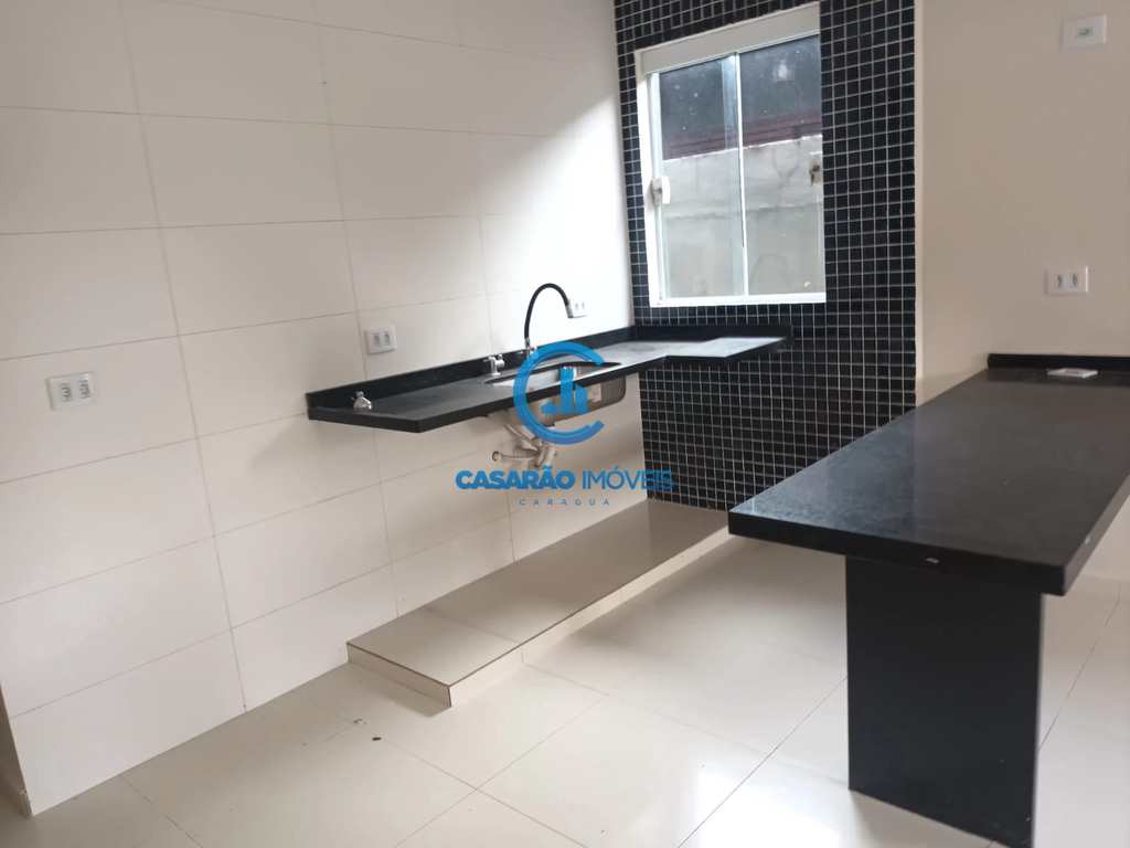 Casa em Caraguatatuba, no bairro Getuba