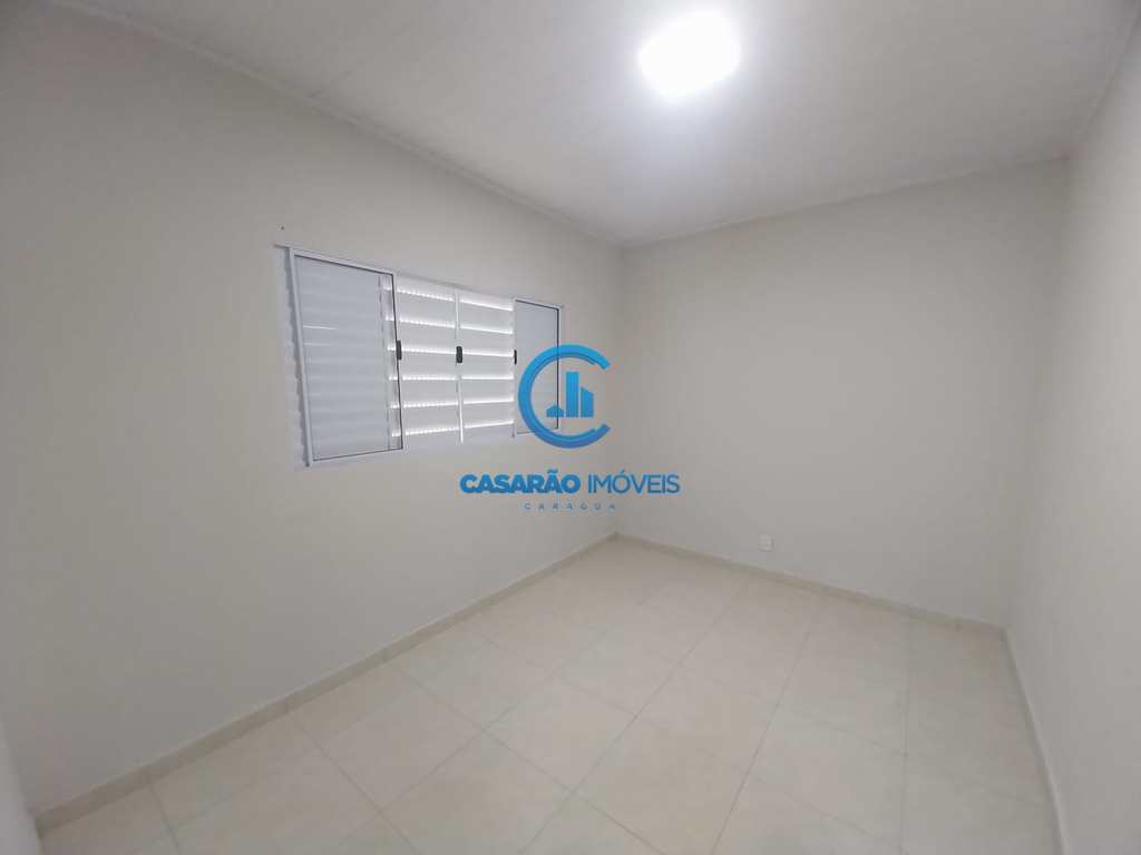 Casa em Caraguatatuba, no bairro Jardim Primavera