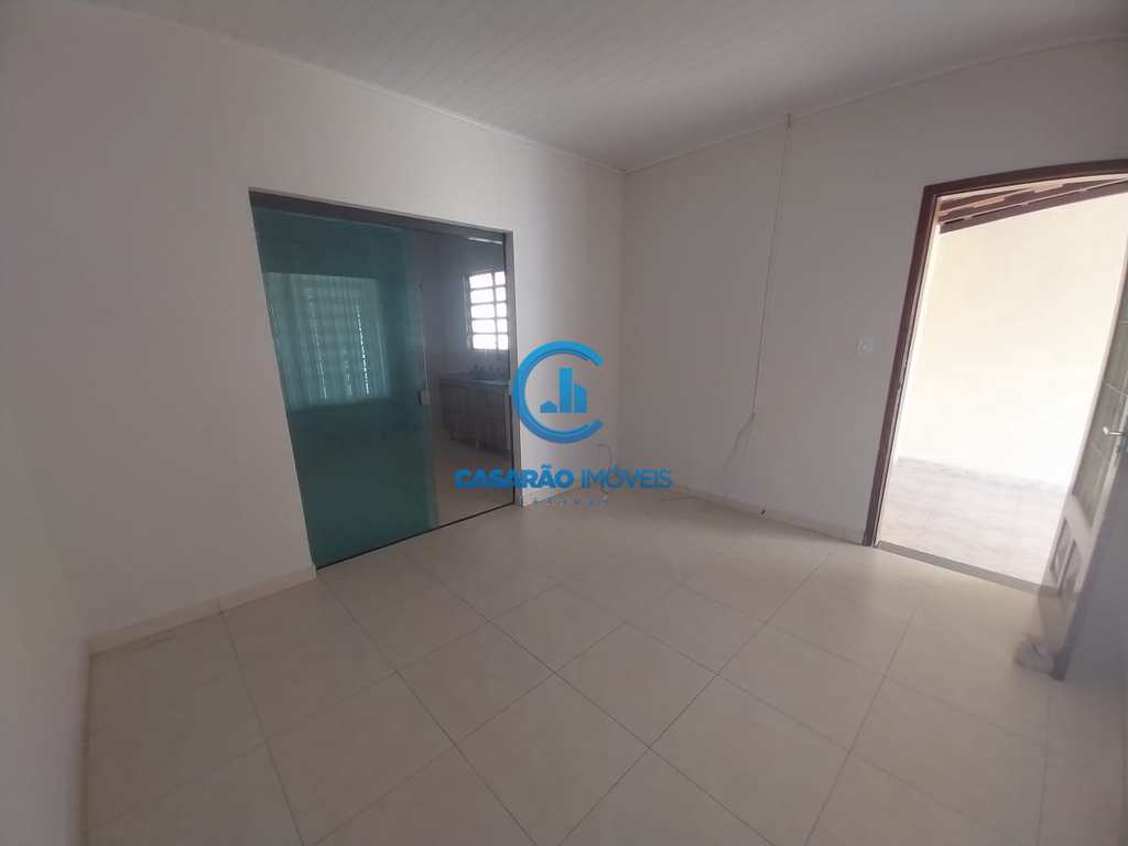 Casa em Caraguatatuba, no bairro Jardim Primavera
