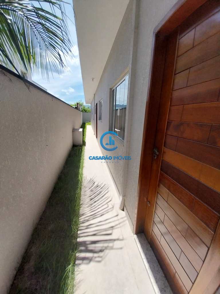 Casa em Caraguatatuba, no bairro Balneário dos Golfinhos