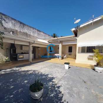 Casa em Caraguatatuba, bairro Balneário Recanto do Sol