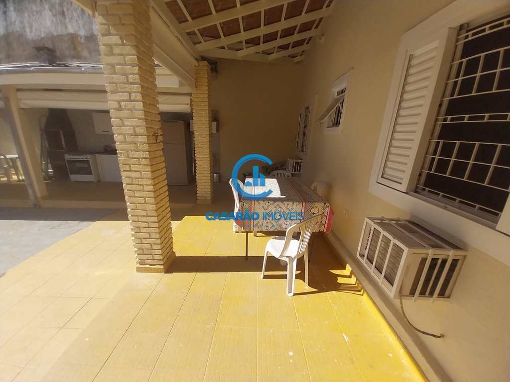 Casa em Caraguatatuba, no bairro Balneário Recanto do Sol
