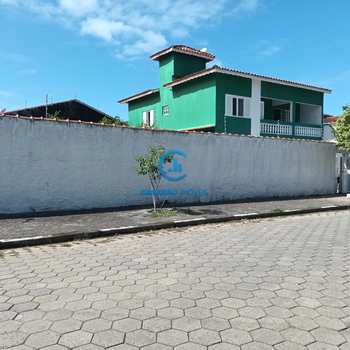 Sobrado em Caraguatatuba, bairro Martim de Sá