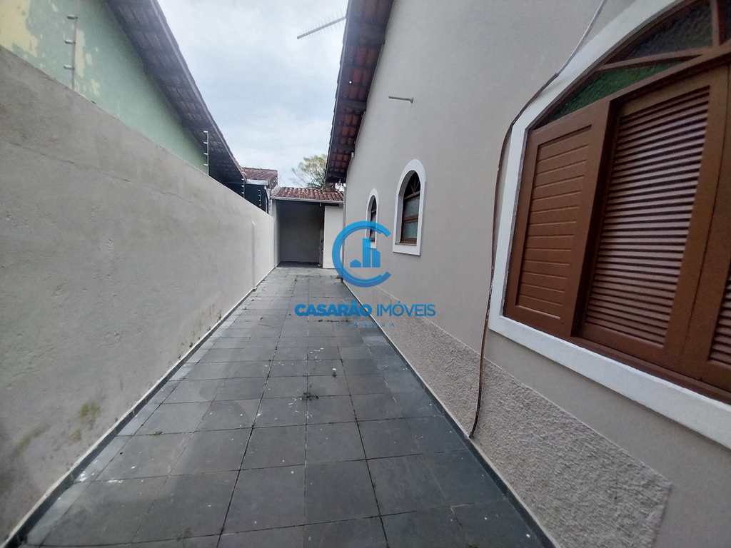 Casa em Caraguatatuba, no bairro Martim de Sá