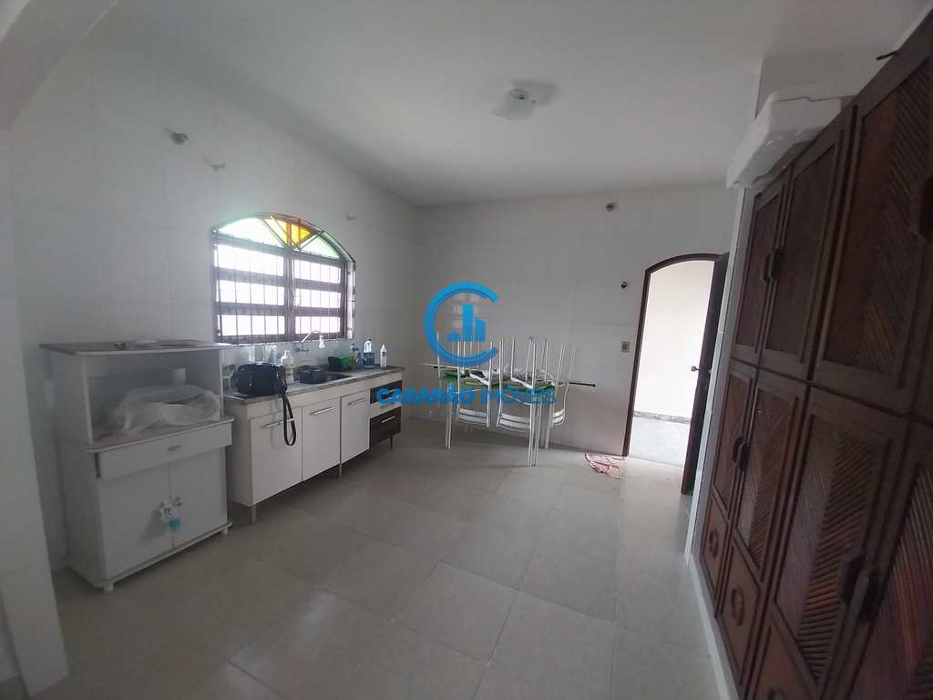 Casa em Caraguatatuba, no bairro Martim de Sá