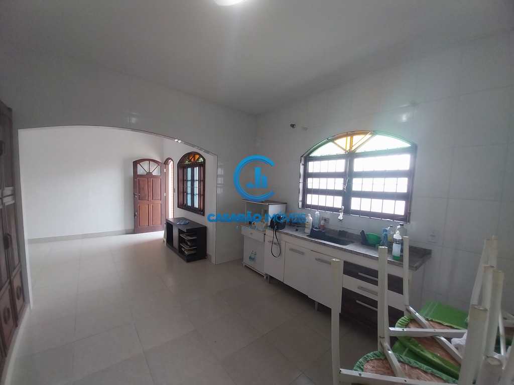 Casa em Caraguatatuba, no bairro Martim de Sá