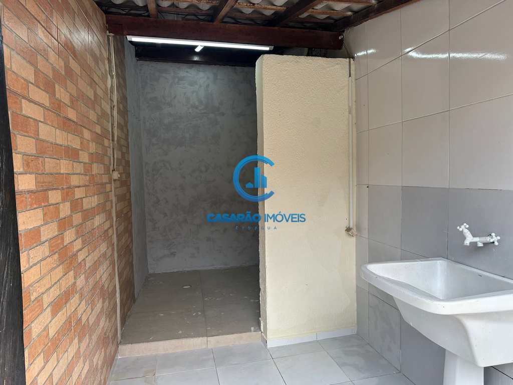 Casa em Caraguatatuba, no bairro Martim de Sá